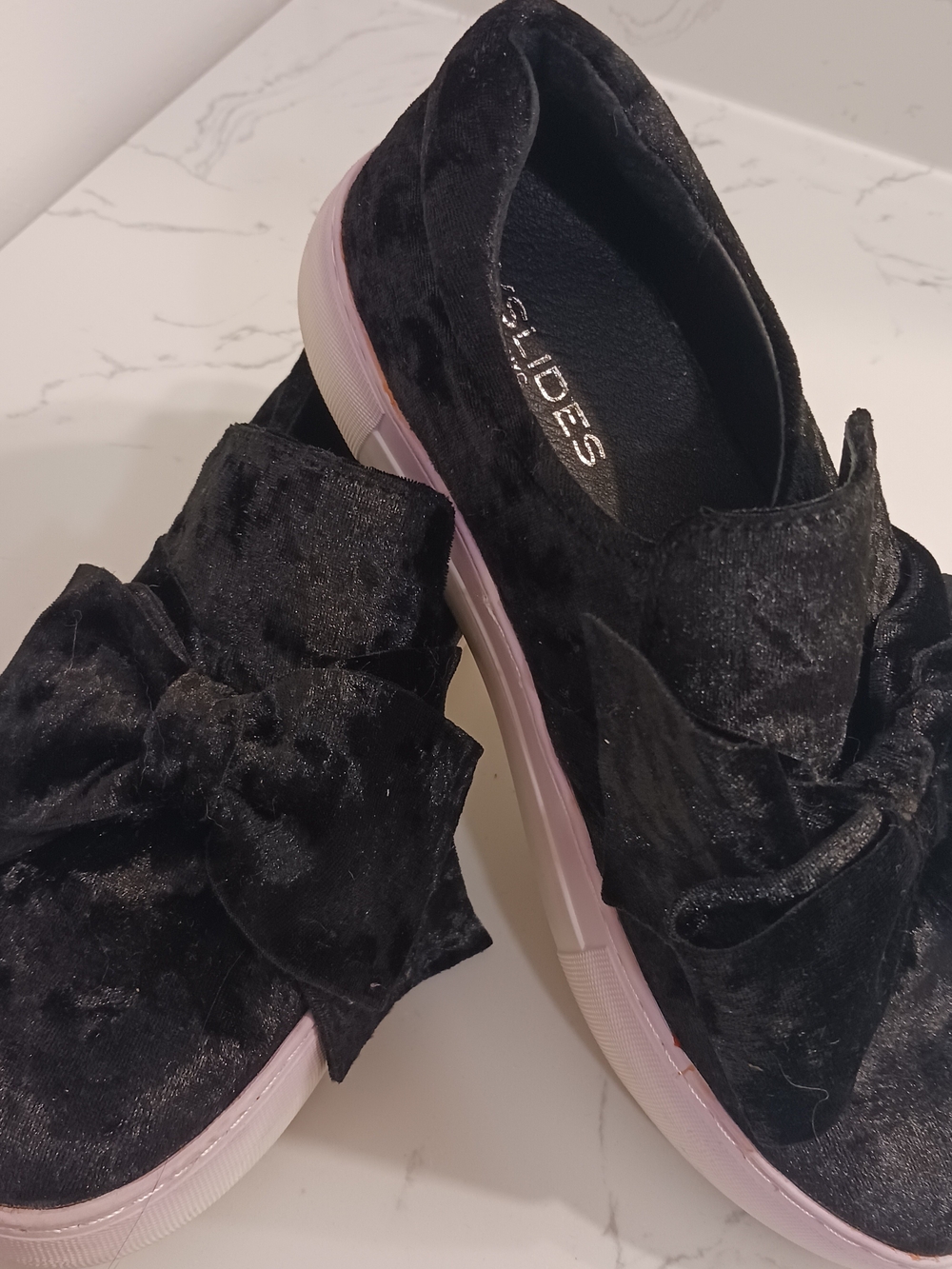 J/SLIDES Black Velvet Slip-On Sneakers with Bow and Pink Sole